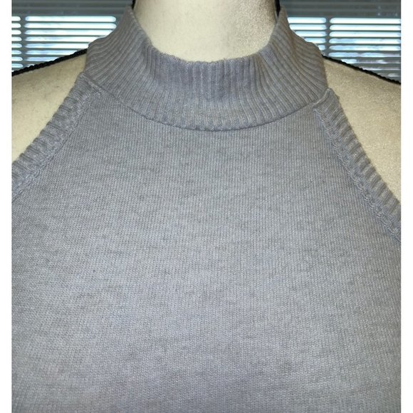Red Haute Light Blue Sleeveless Sweater Tank -- NWT -- SMALL - Picture 2 of 7